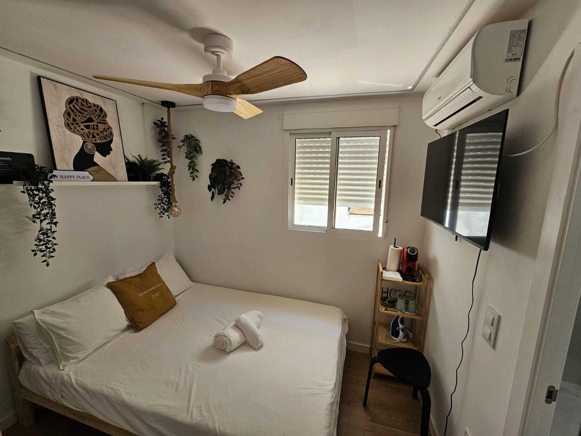 Apartamentos Preciados Мадрид Номер фото